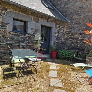 Appartement Maisonnette En Centre Bretagne, Laniscat